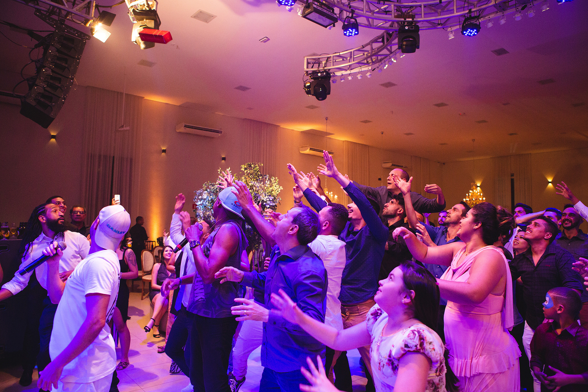 fotografo de casamentos fotografo de casamento rio preto noiva fotografo catanduva cerimonia de casamento na igreja erik faria fotografo casamento bella faria fotos de balada