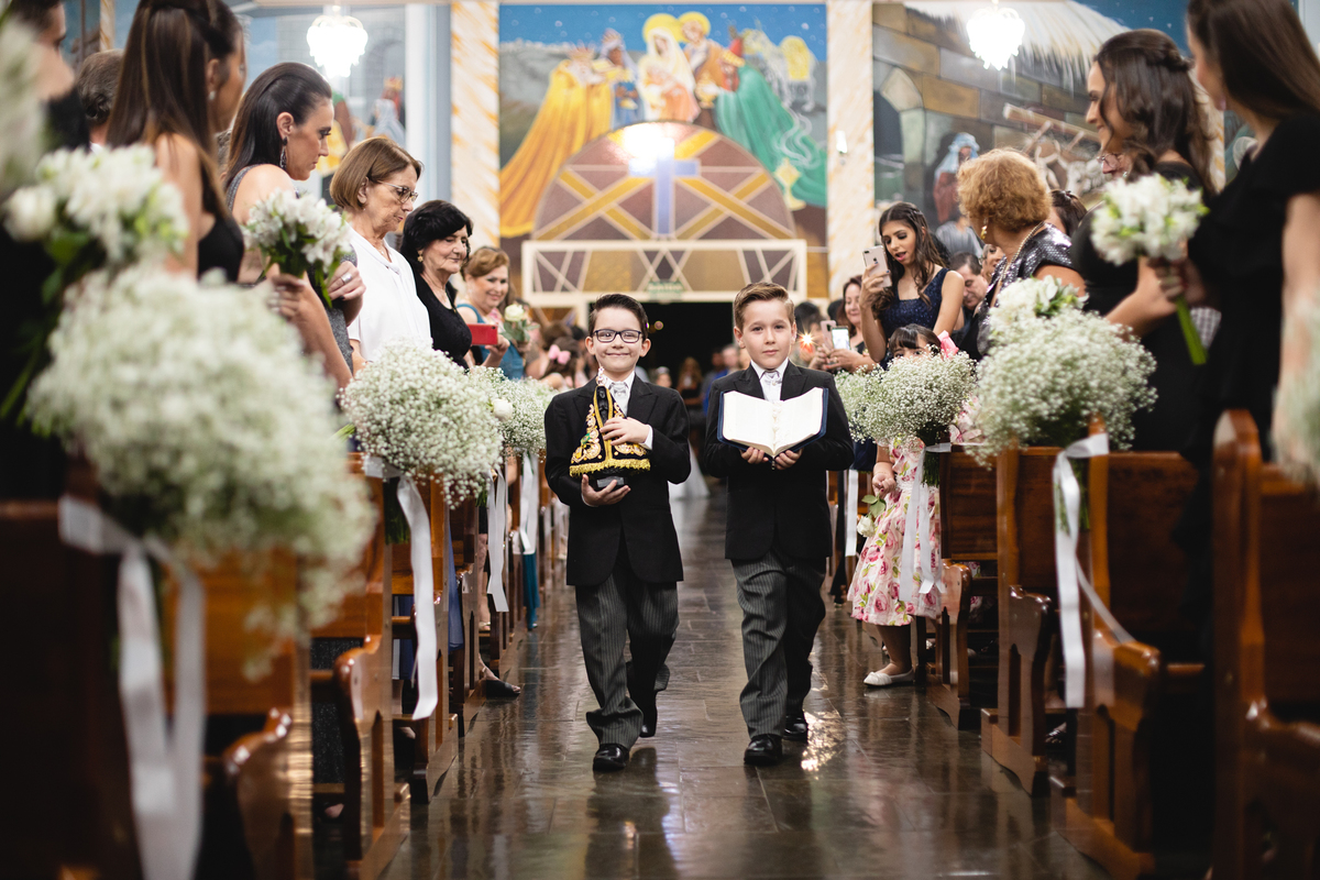 entrada da noiva casamento ana paula e paulinho casamento ana e paulo