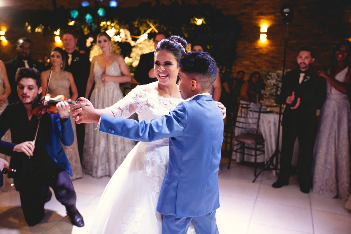 fotografo de casamento melhor fotografo de casamento rio preto erik faria fotografo luana nicolete valsa dos noivos