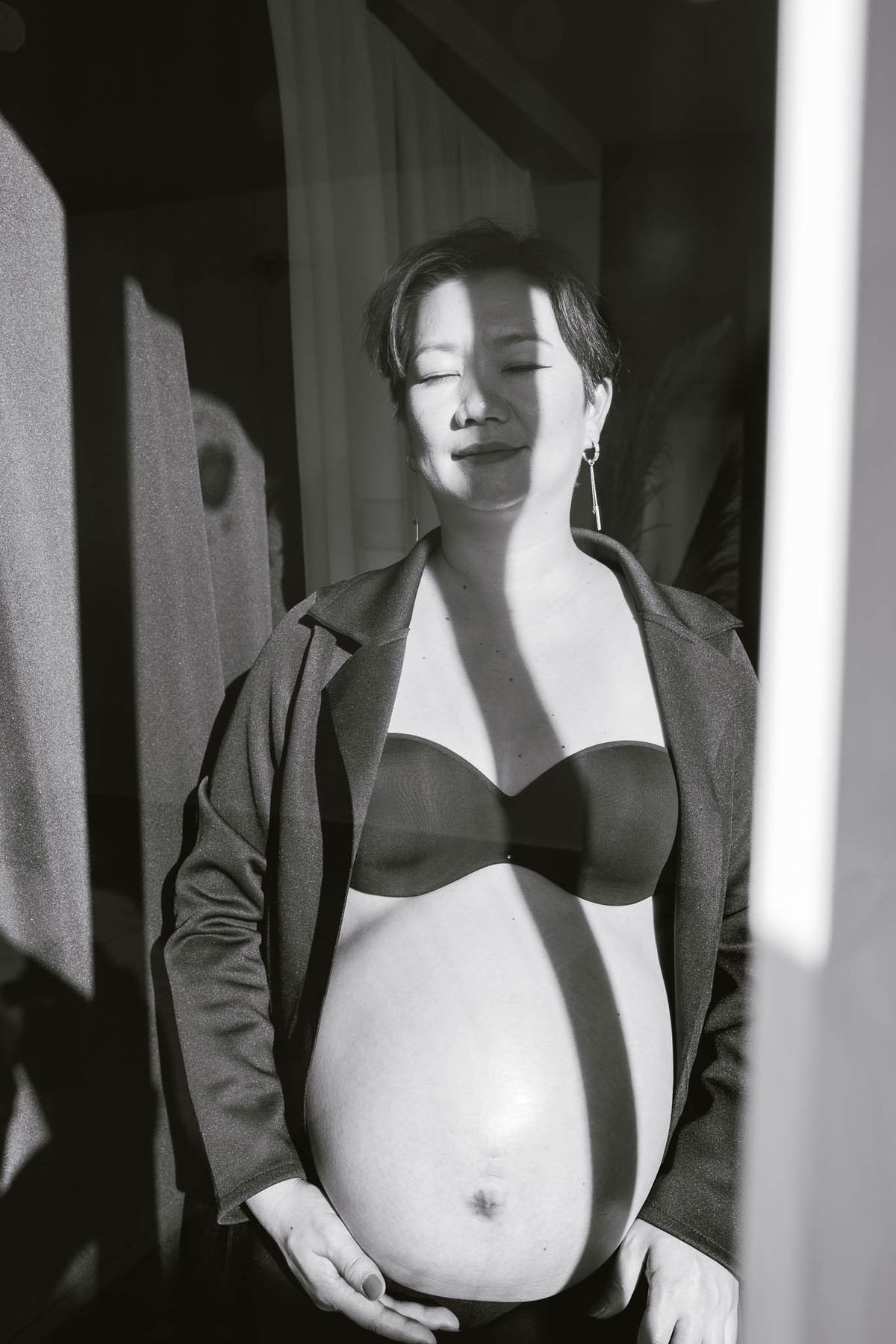 ensaio de gravida preto e branco