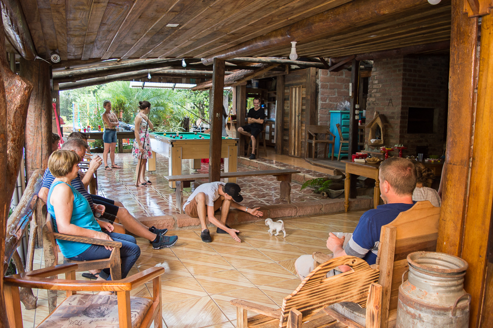 brincando com cachorrinho