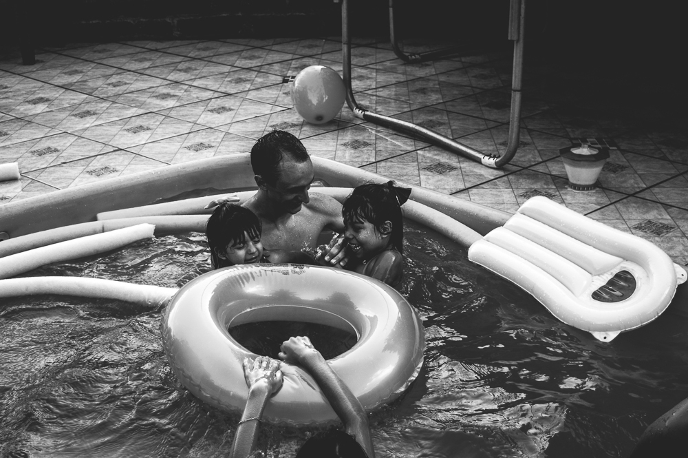 diversão na piscina