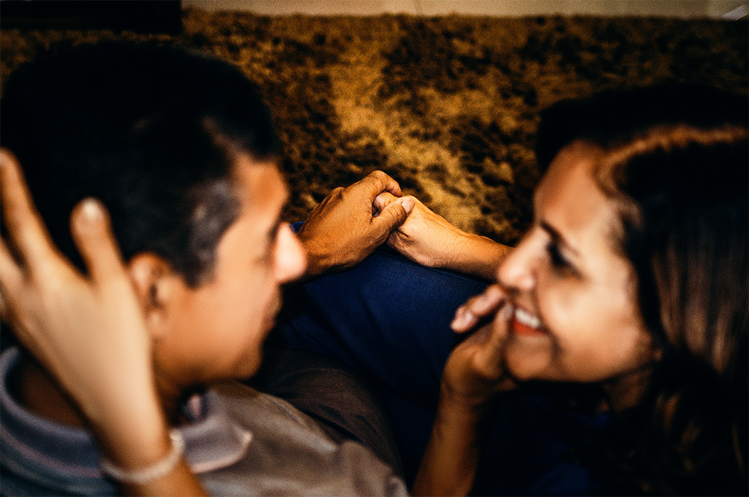 IMG-fotografia-de-ensaio-de-casal-em-casa.jpg