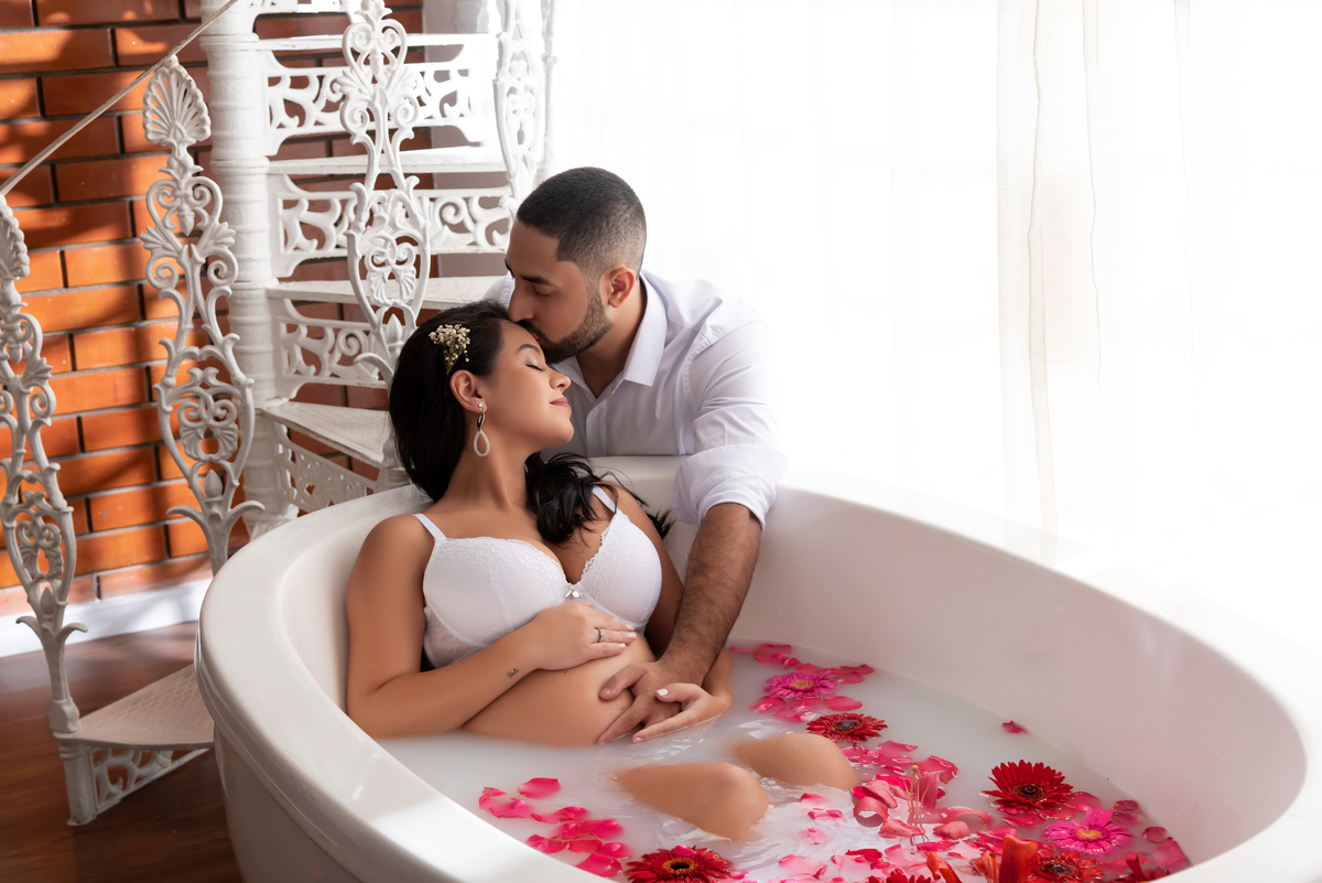 estudio-thais-castro-ensaio-gestante-fashion-luxo-santo-andre-banheira