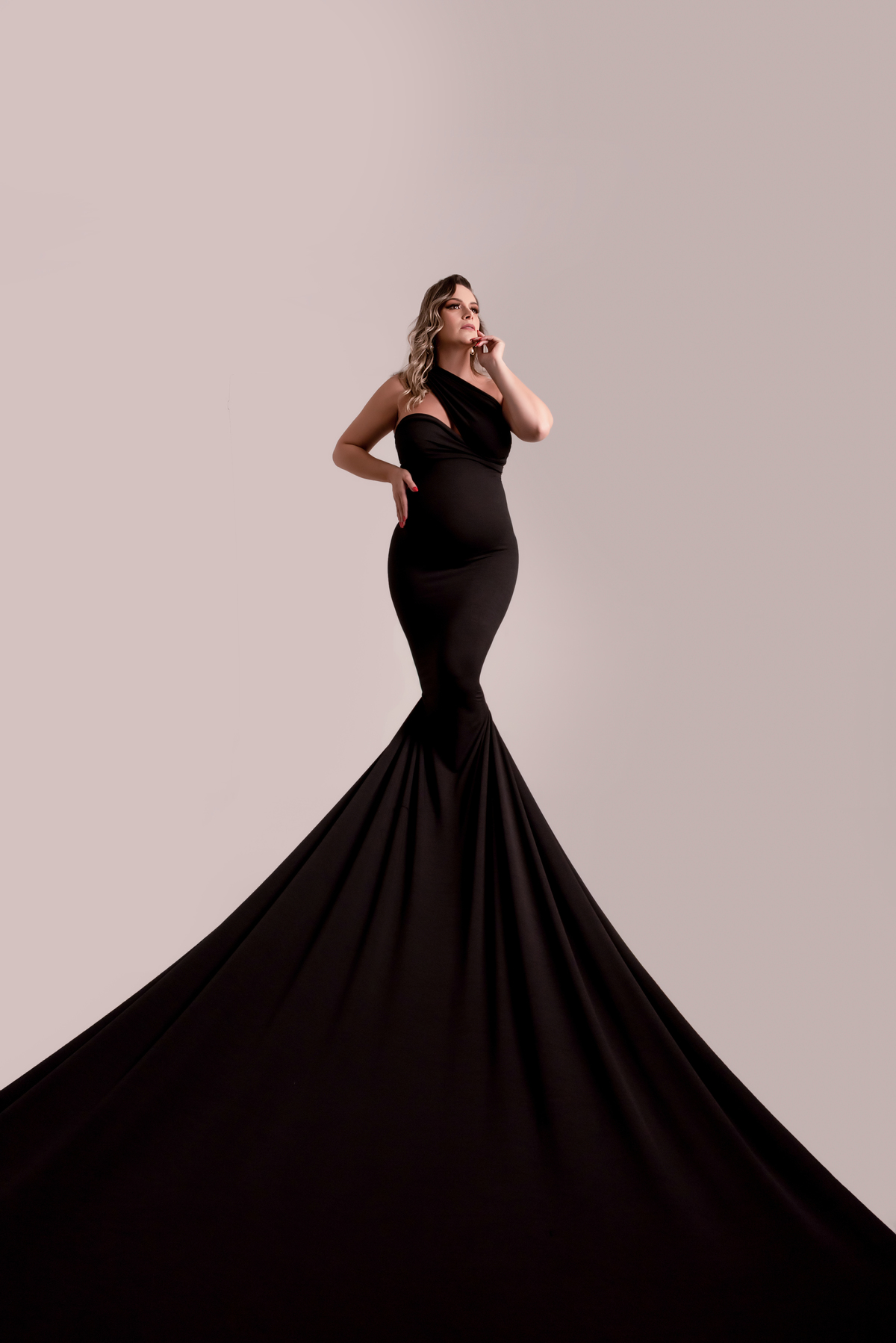 ensaio-luxo-gestante-estudio-fashion-thais-castro-são-paulo-santo-andre