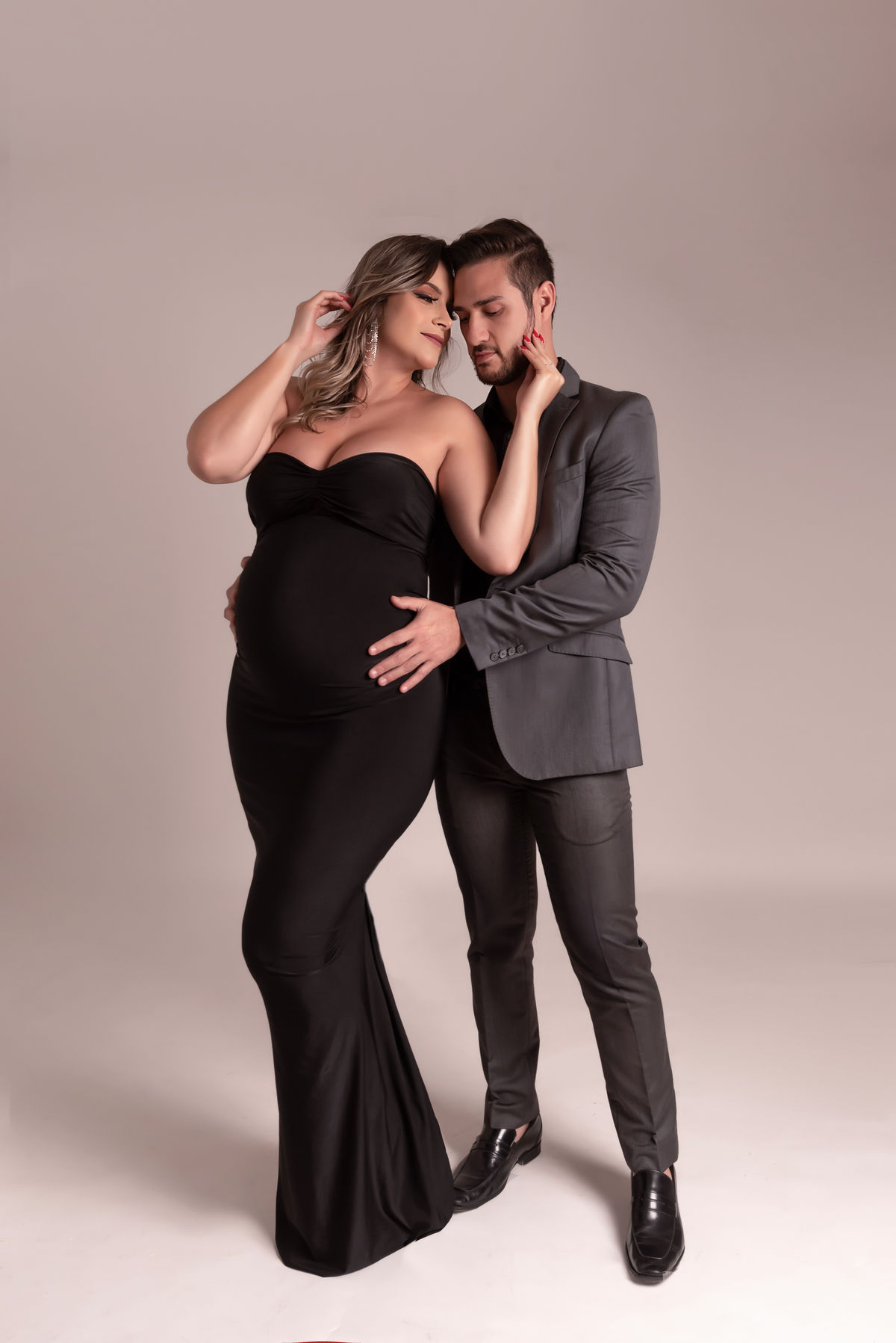 ensaio-luxo-gestante-estudio-fashion-thais-castro-são-paulo-santo-andre