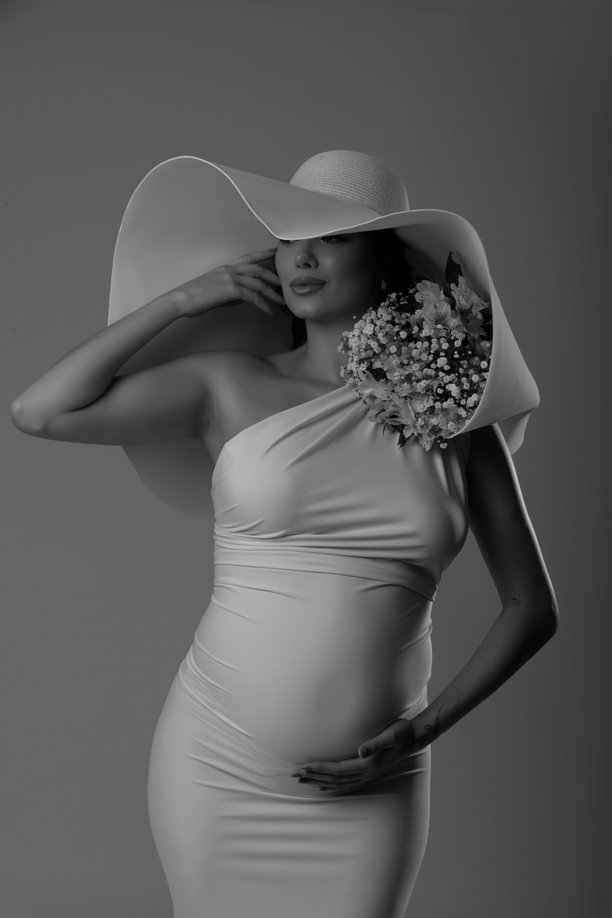 ensaio-gestante-luxo-banheira-fashion-criativo-milk-bath-santo-andre-são-paulo-flores-estudio-thais-castro