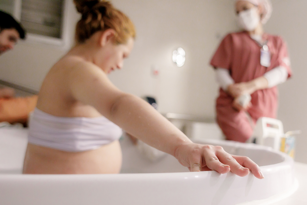 fotografia-de-parto-natural-normal-cesária-hospital-sao-luiz-hospital-brasil-santo-andre-estudio-thais-castro