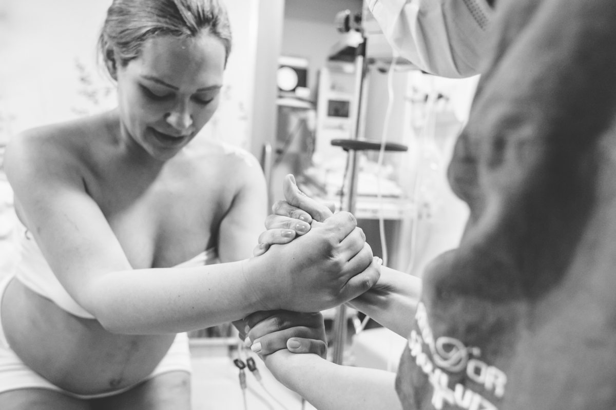 fotografia-de-parto-natural-normal-cesária-hospital-sao-luiz-hospital-brasil-santo-andre-estudio-thais-castro