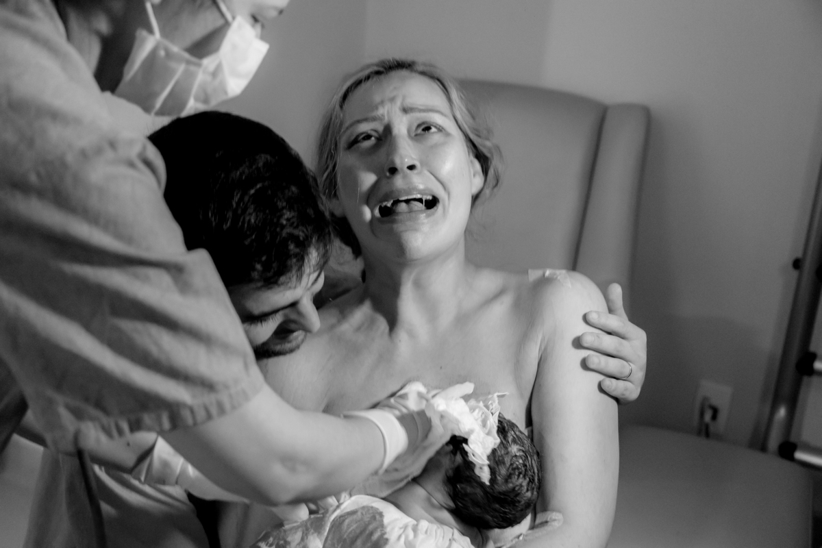 fotografia-de-parto-natural-normal-cesária-hospital-sao-luiz-hospital-brasil-santo-andre-estudio-thais-castro