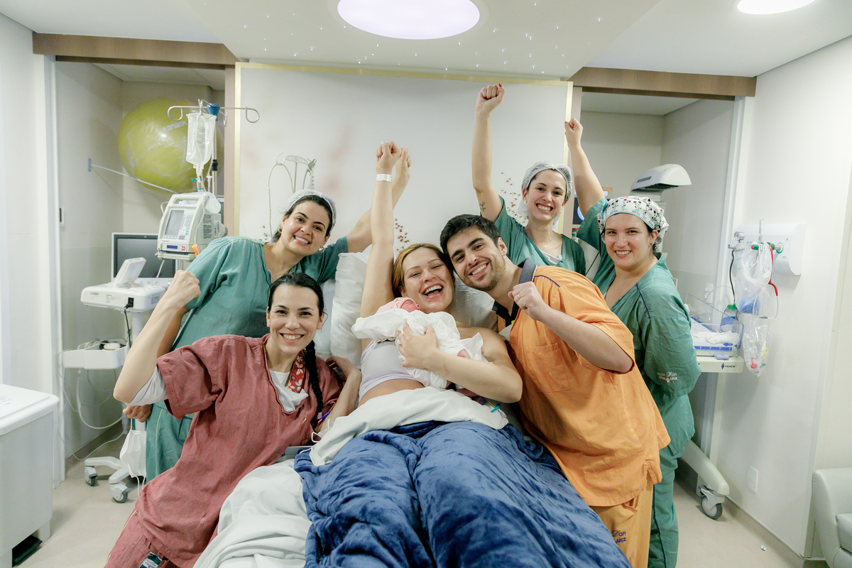 fotografia-de-parto-natural-normal-cesária-hospital-sao-luiz-hospital-brasil-santo-andre-estudio-thais-castro