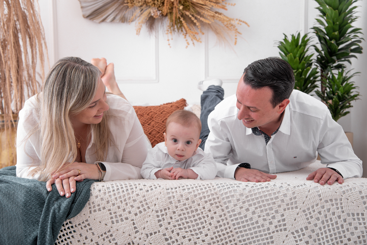 ensaio-familia-menino-estudio-thais-castro-santo-andre-abc-quarto-boho