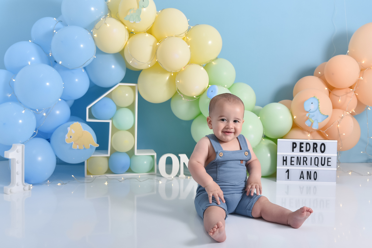 smash-the-cake-estudio-thais-castro-cenario-neutro-dinossauros-santo-andre