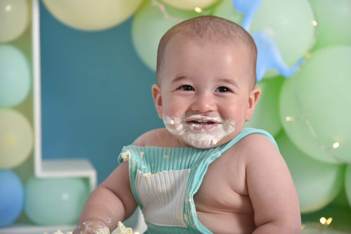 smash-the-cake-estudio-thais-castro-cenario-neutro-dinossauros-santo-andre