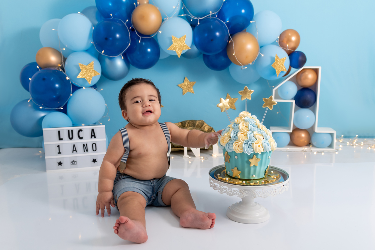 smash-the-cake-menino-azul-neutro-santo-andre-estudio-thais-castro