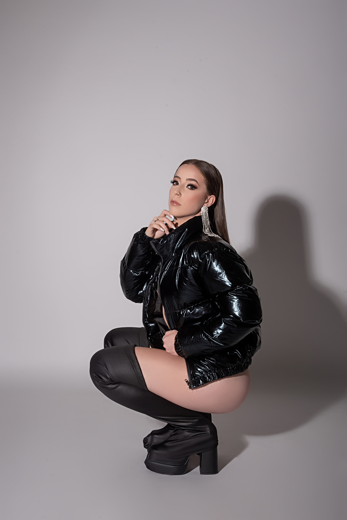 ensaio-feminino-aniversario-comemorativo-fashion-estudio-thais-castro-santo-andre-são-paulo