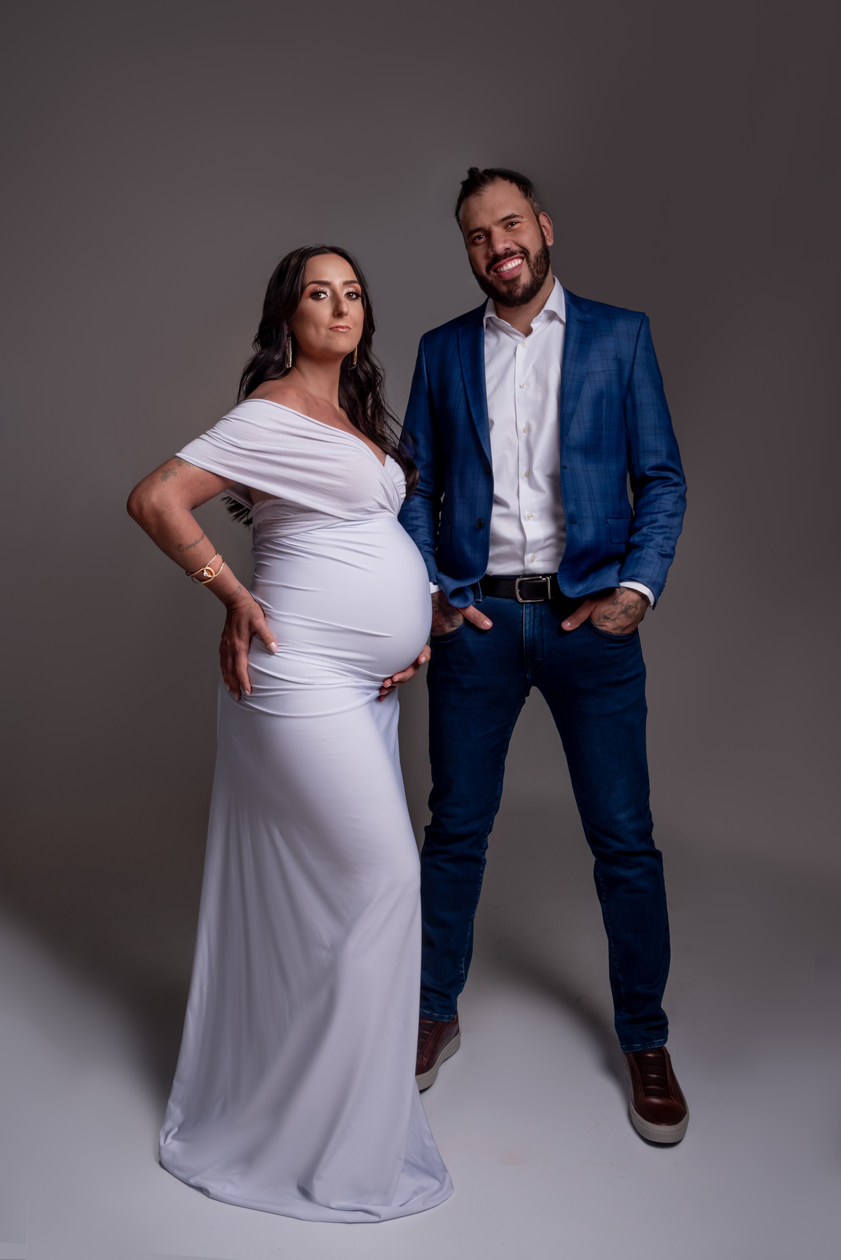 ensaio-gestante-luxo-fashion-estudio-thais-castro-sao-paulo-casal-maloka