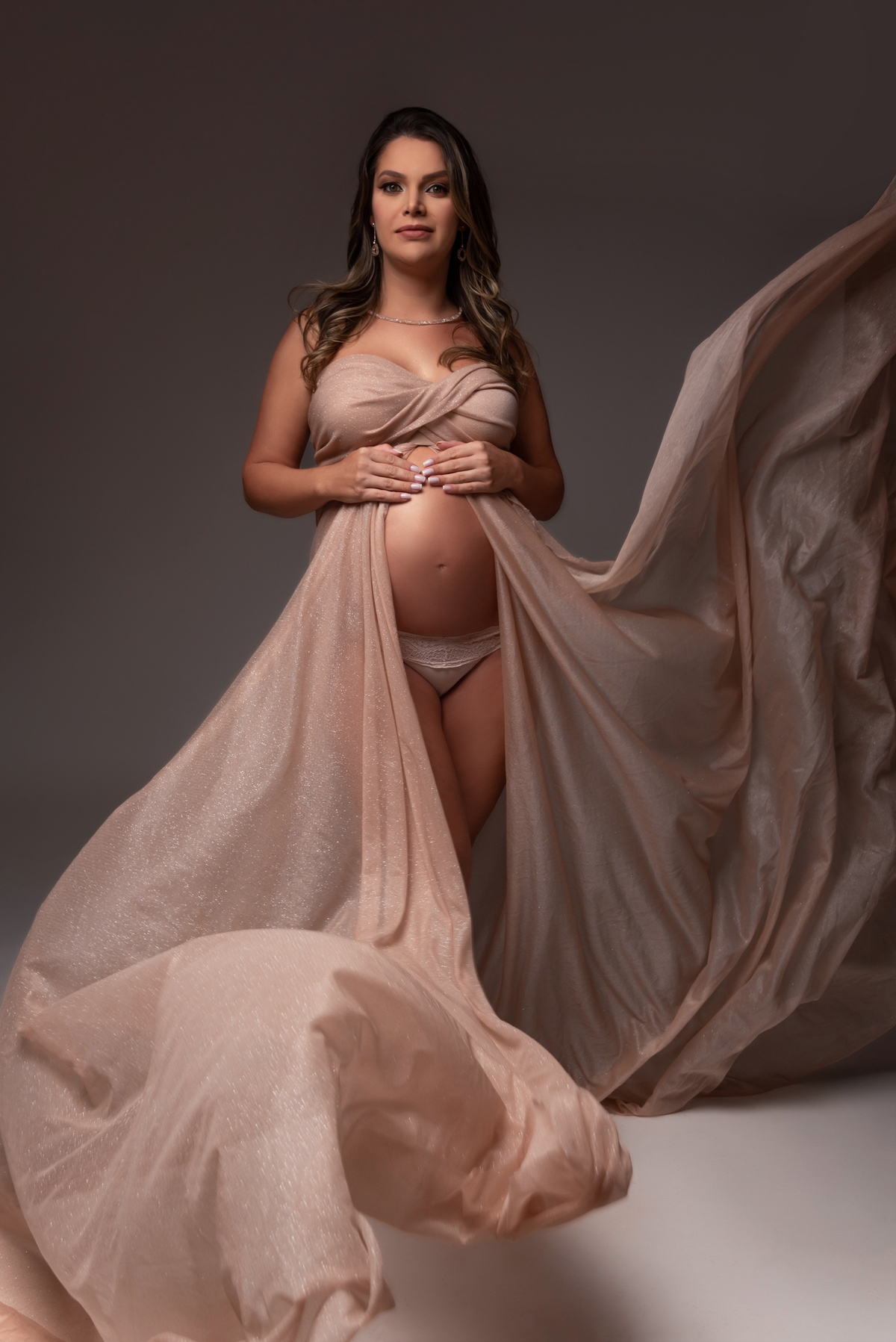 ensaio-gestante-fashion-luxo-estudio-thais-castro-sao-paulo-santo-andre