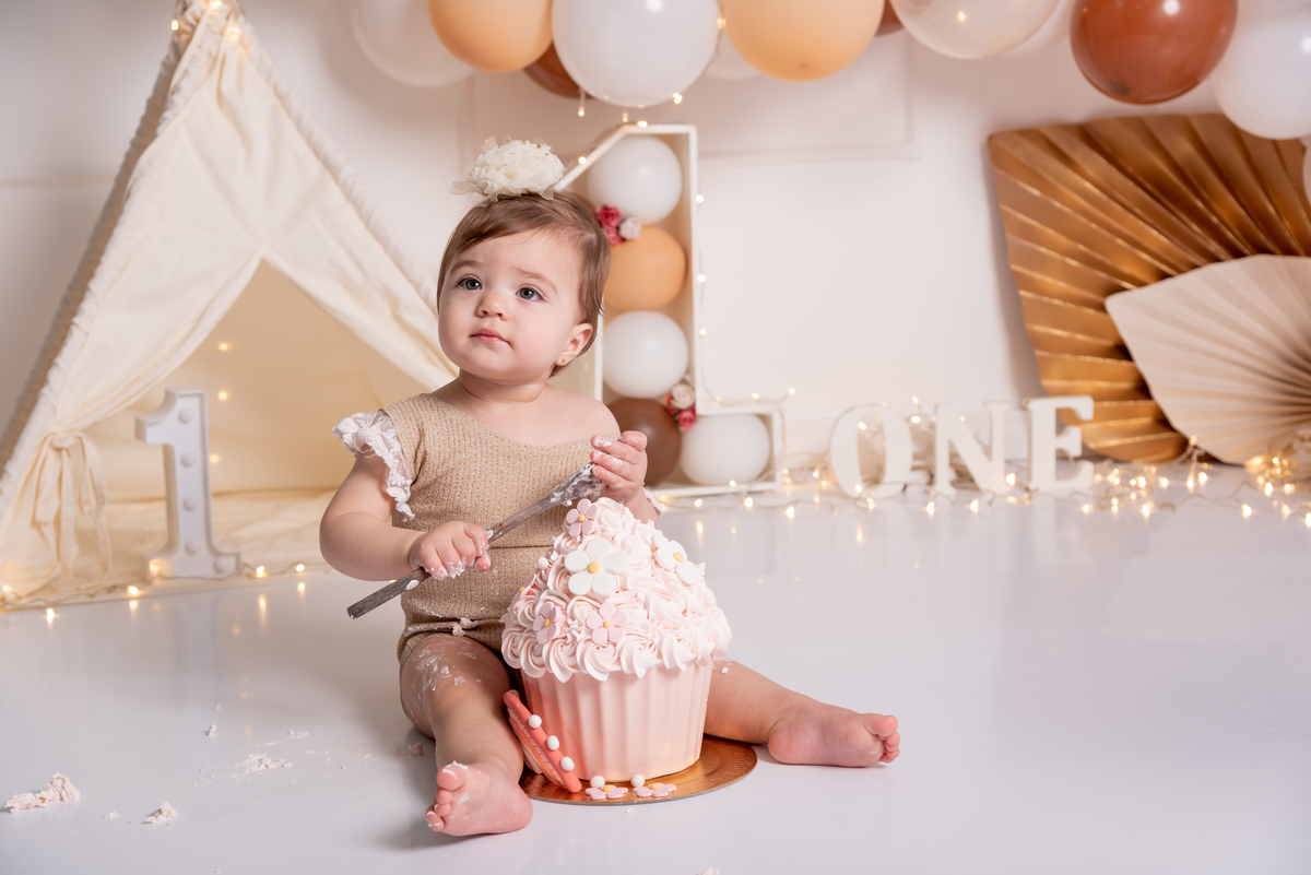 smash-the-cake-boho-arco-iris-menina-estudio-santo-andre-thais-castro-luxo-primeiro-aninho