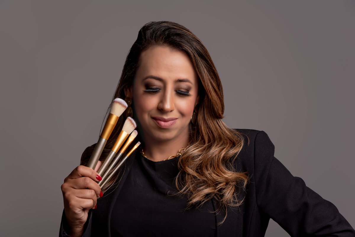 ensaio-corporativo-profissional-beleza-maquiadora-estudio-thais-castro-santo-andre