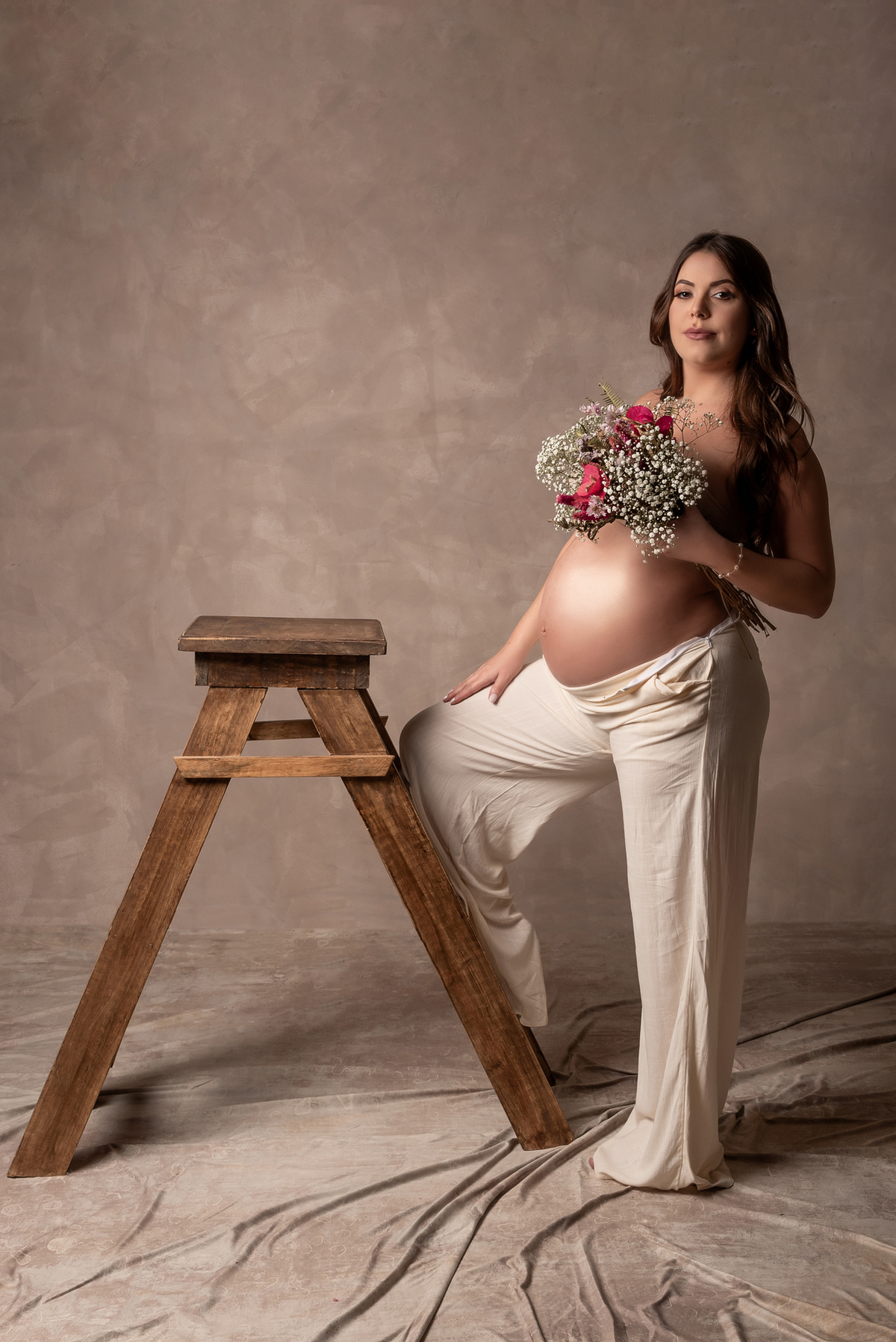 ensaio-gestante-luxo-fashion-estudio-thais-castro-sao-paulo-santo-andre