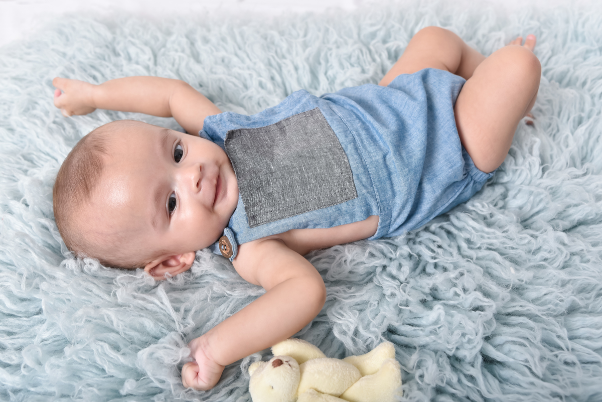 ensaio-bebe-acompanhamento-mensal-trimestral-estudio-thais-castro-santo-andre