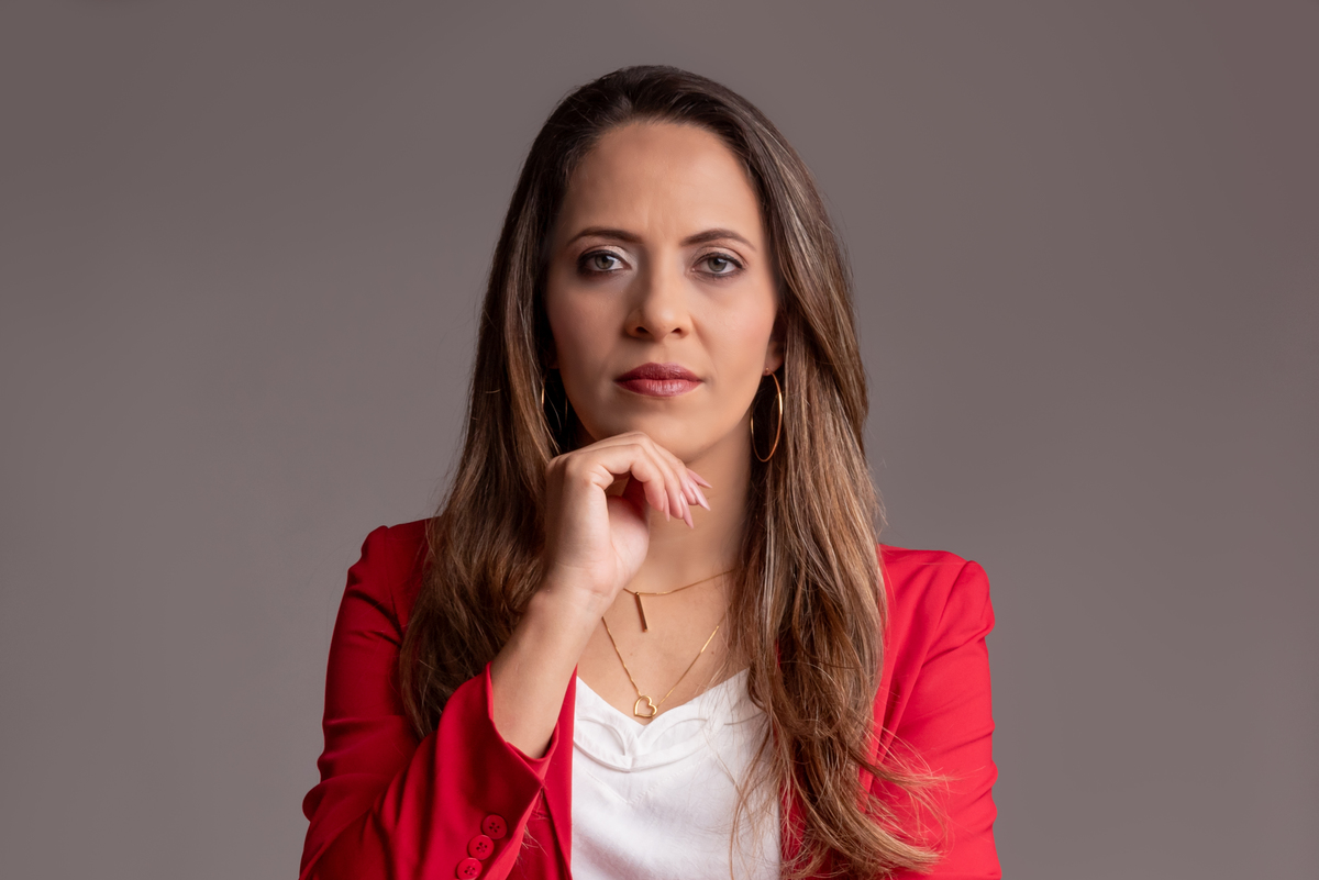 ensaio-corporativo-empresária-profissional-marketing-estudio-thais-castro