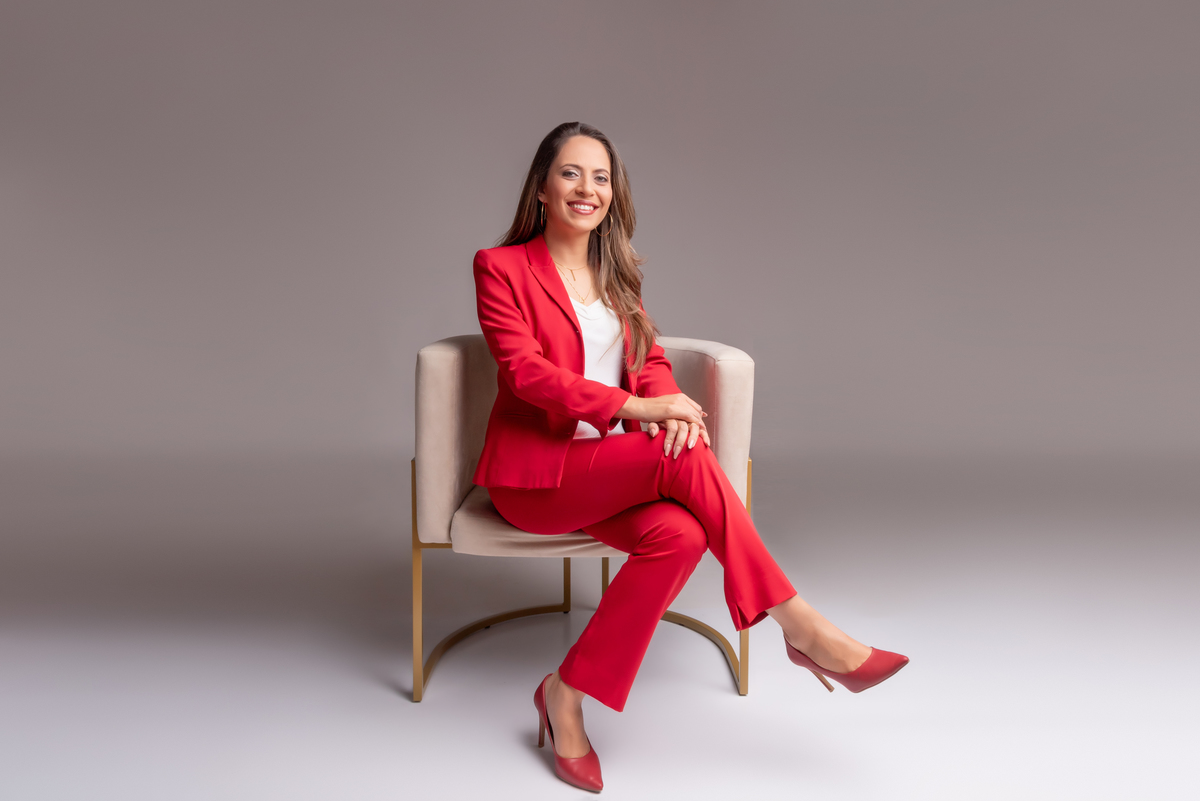 ensaio-corporativo-empresária-profissional-marketing-estudio-thais-castro