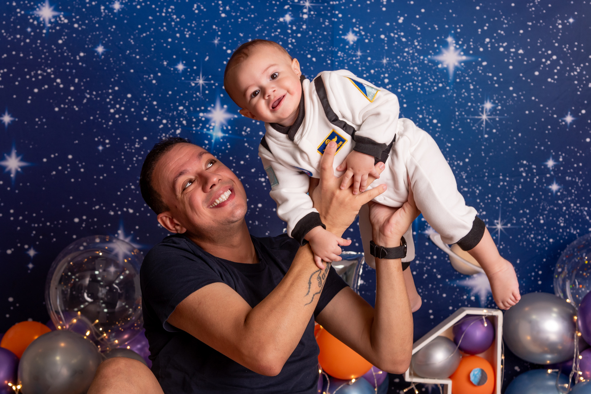 smash-the-cake-astronauta-nasa-primeiro-ano-luxo-personalizado-estudio-thais-castro-santo-andre