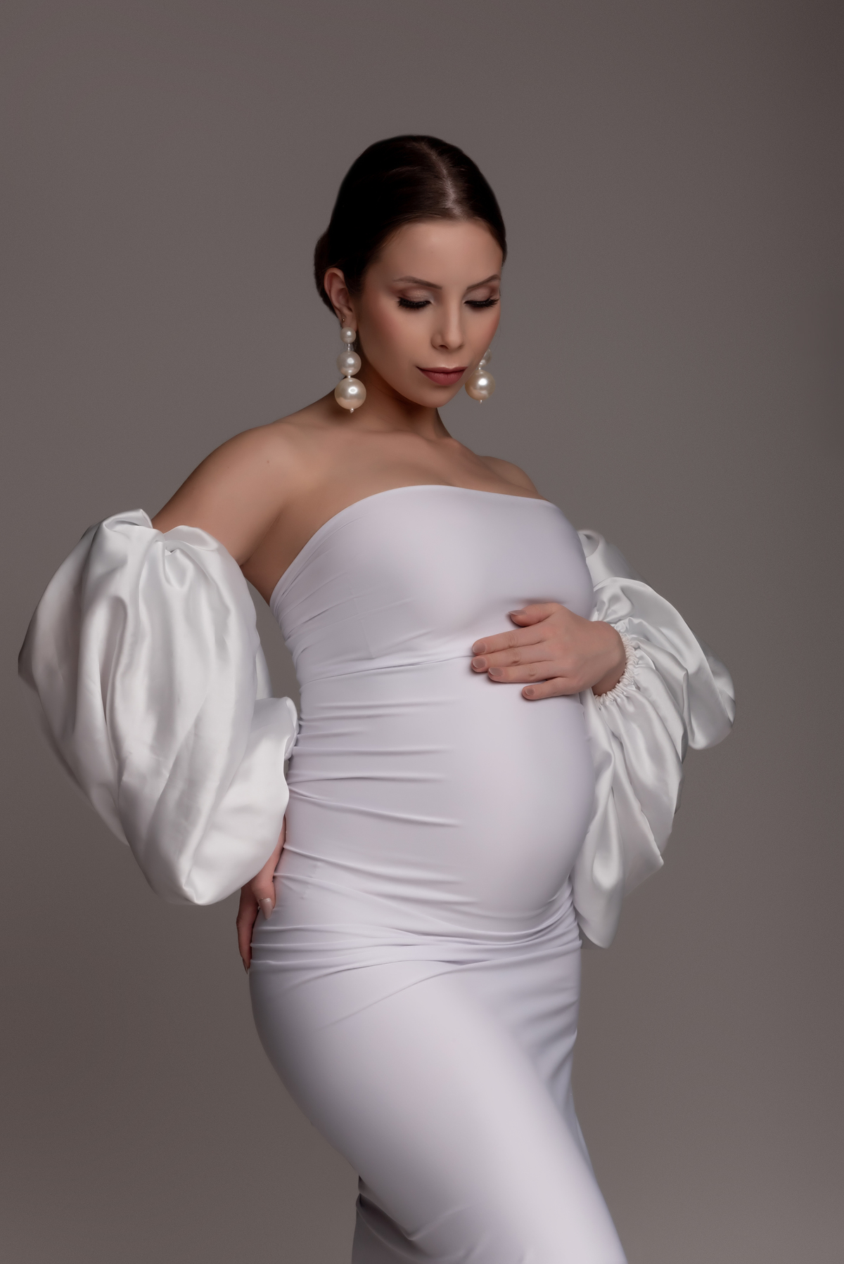 ensaio-gestante-gravida-moderno-banheira-luxo-fashion-santo-andre-são-paulo-estudio-thais-castro