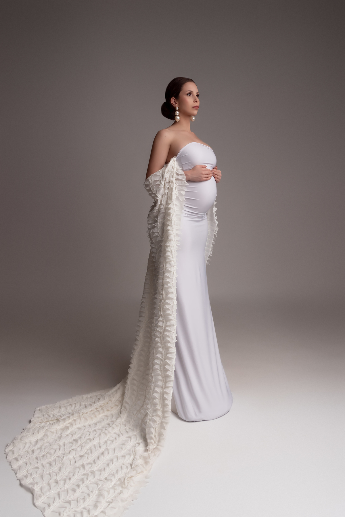 ensaio-gestante-gravida-moderno-banheira-luxo-fashion-santo-andre-são-paulo-estudio-thais-castro