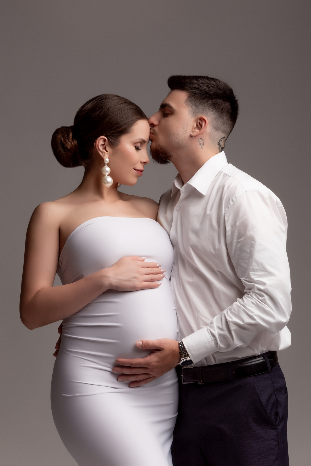 ensaio-gestante-gravida-moderno-banheira-luxo-fashion-santo-andre-são-paulo-estudio-thais-castro