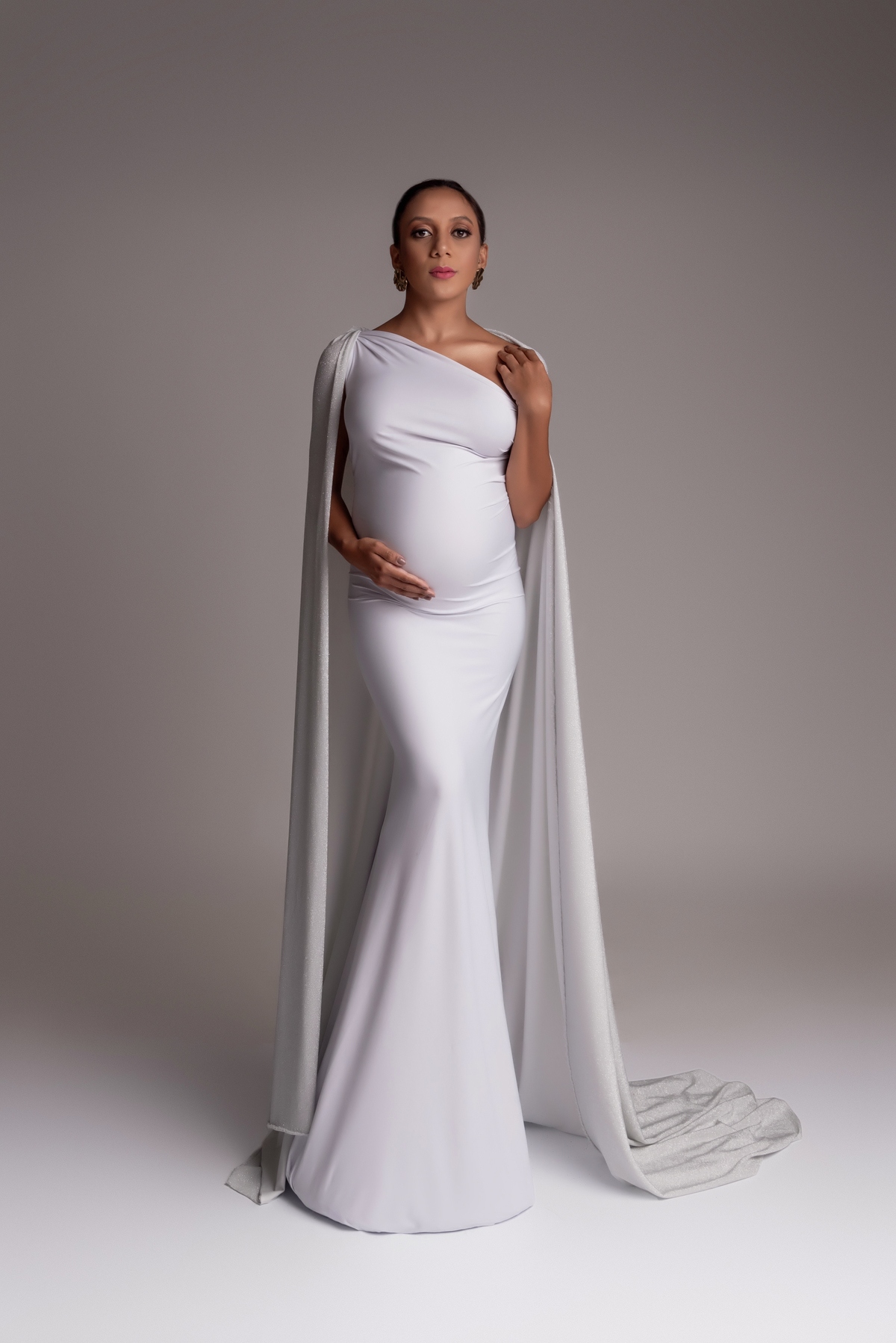 ensaio-gestante-gravida-moderno-banheira-luxo-fashion-santo-andre-são-paulo-estudio-thais-castro