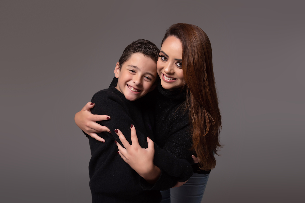 ensaio-familia-mae-filho-estudio-thais-castro-santo-andre-sao-paulo