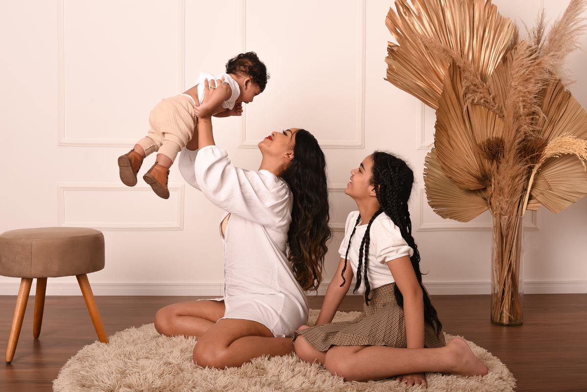 ensaio-familia-mae-filho-estudio-thais-castro-santo-andre-sao-paulo