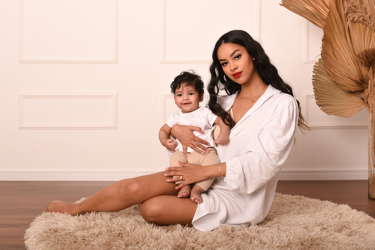 ensaio-familia-mae-filho-estudio-thais-castro-santo-andre-sao-paulo