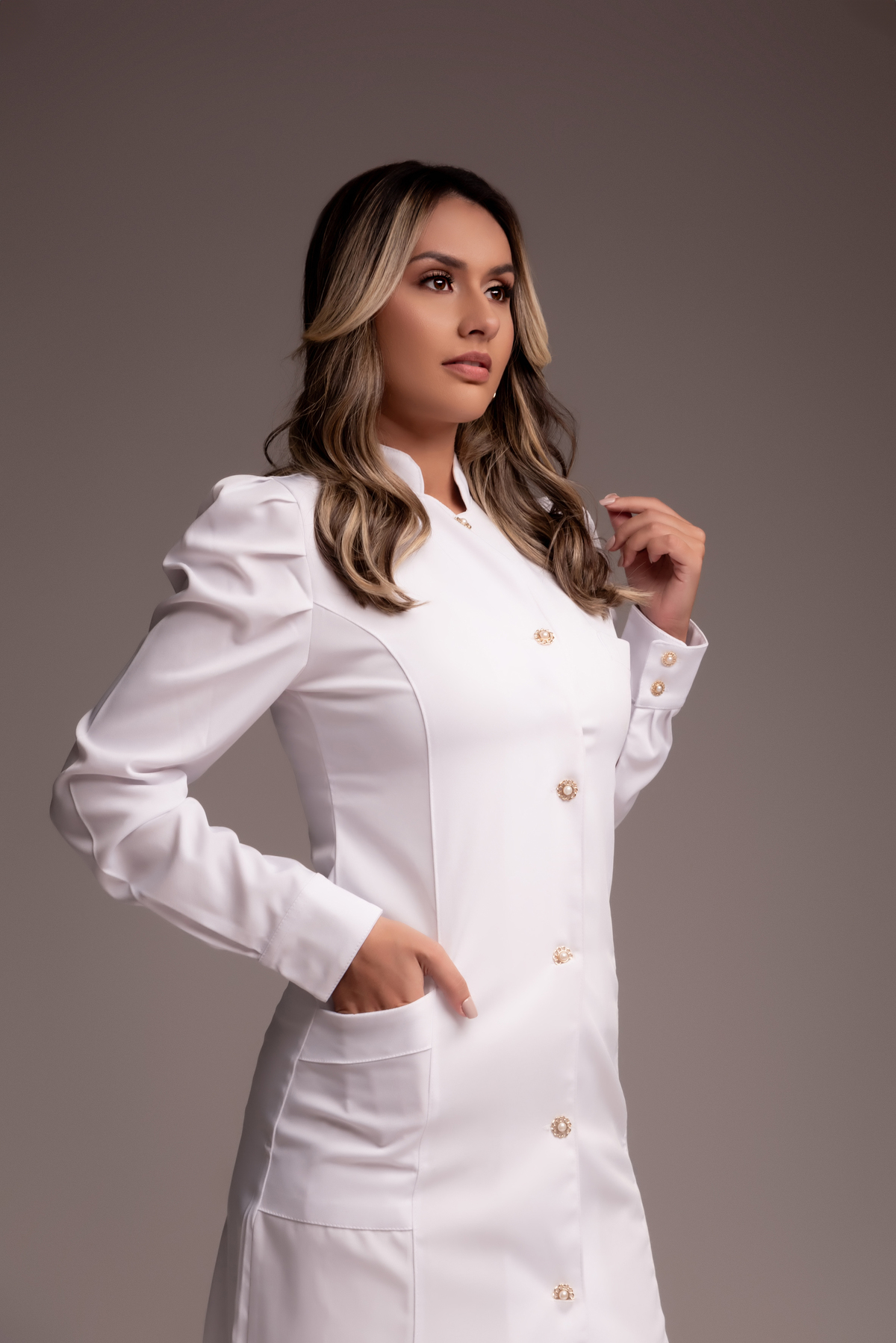 fotografia-corporativa-profissional-ensaio-dentista-medico-linkedin-estudio-thais-castro-santo-andre