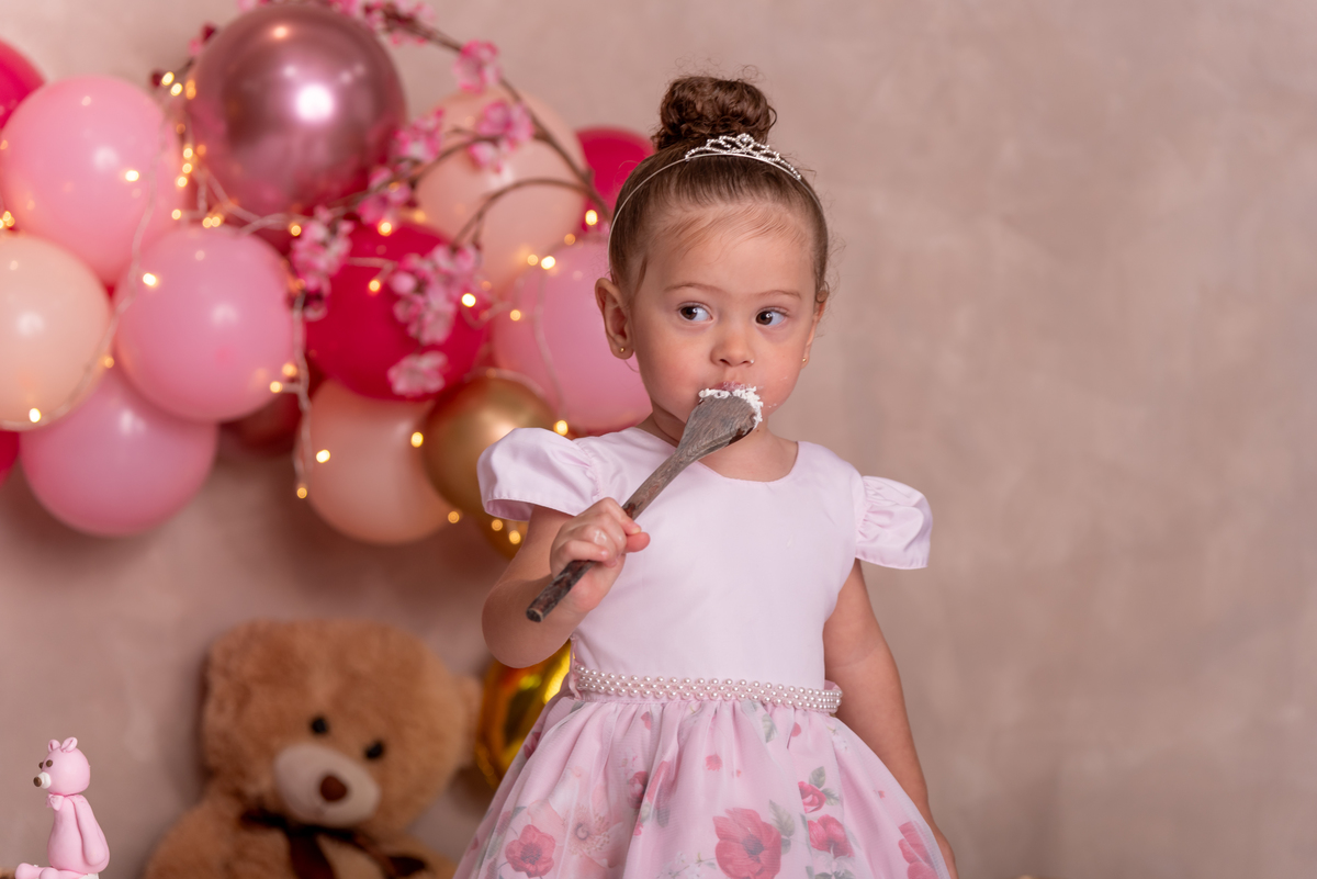 ensaio-infantil-aniversario-musica-flores-smash-the-cake-princesa-estudio-thais-castro-santo-andre