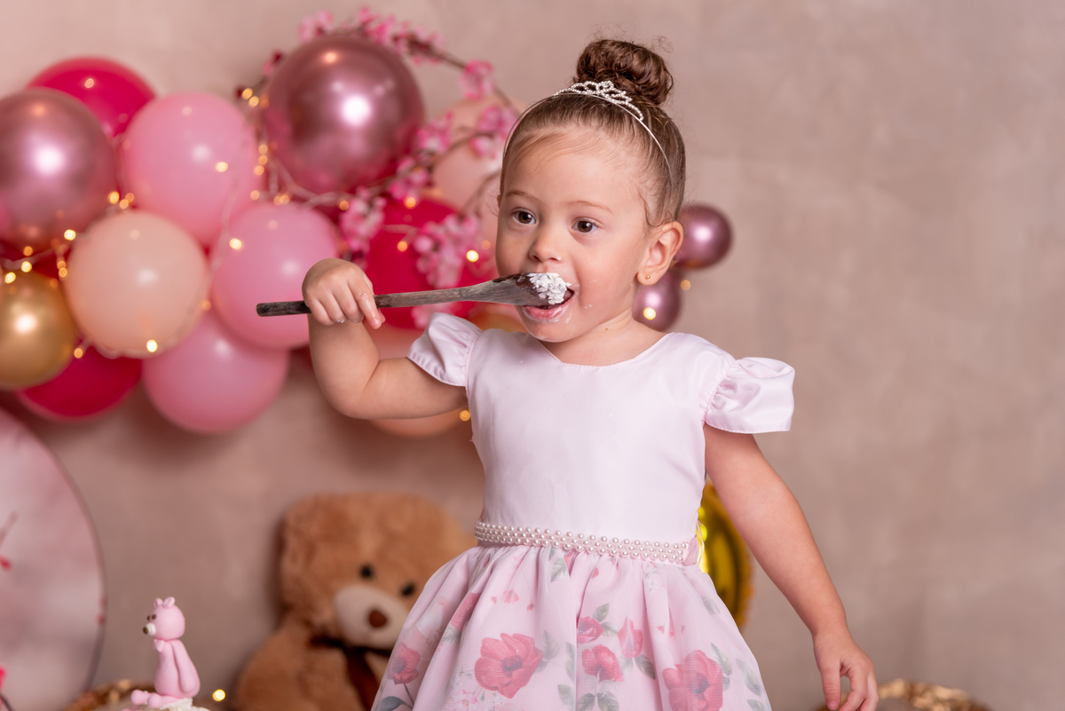 ensaio-infantil-aniversario-musica-flores-smash-the-cake-princesa-estudio-thais-castro-santo-andre