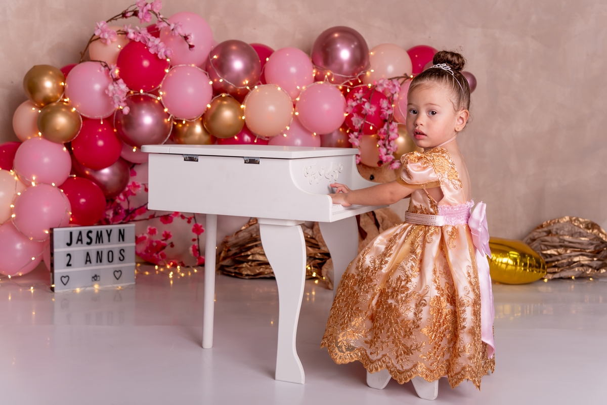 ensaio-infantil-aniversario-musica-flores-smash-the-cake-princesa-estudio-thais-castro-santo-andre