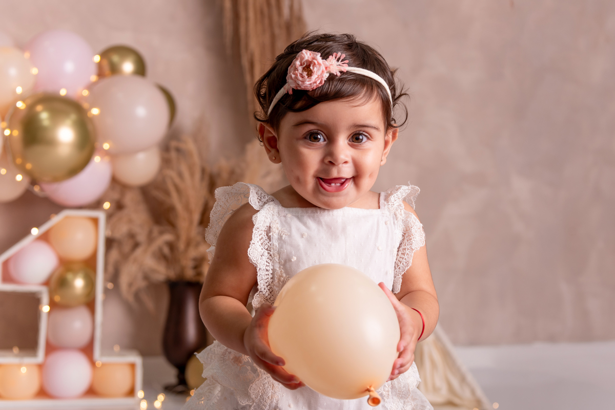 ensaio-smash-the-cake-primeiro-aninho-ensaio-smash-the-cake-primeiro-aninho-neutro-boho-candy-estudio-thais-castro-santo-andre-neutro-boho-candy-ensaio-smash-the-cake-primeiro-aninho-neutro-boho-candy-estudio-thais-castro-estudio-thais-castro-santo-andre