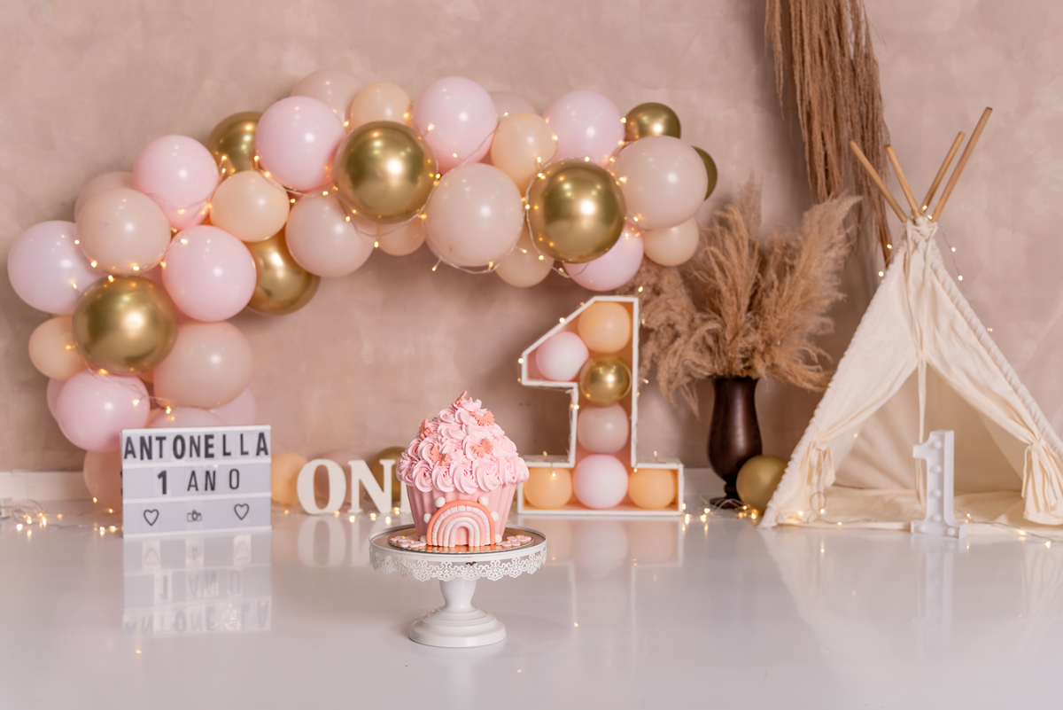 ensaio-smash-the-cake-primeiro-aninho-neutro-boho-candy-ensaio-smash-the-cake-primeiro-aninho-neutro-boho-candy-estudio-thais-castro-santo-andre-estudio-thais-castro-santo-andre