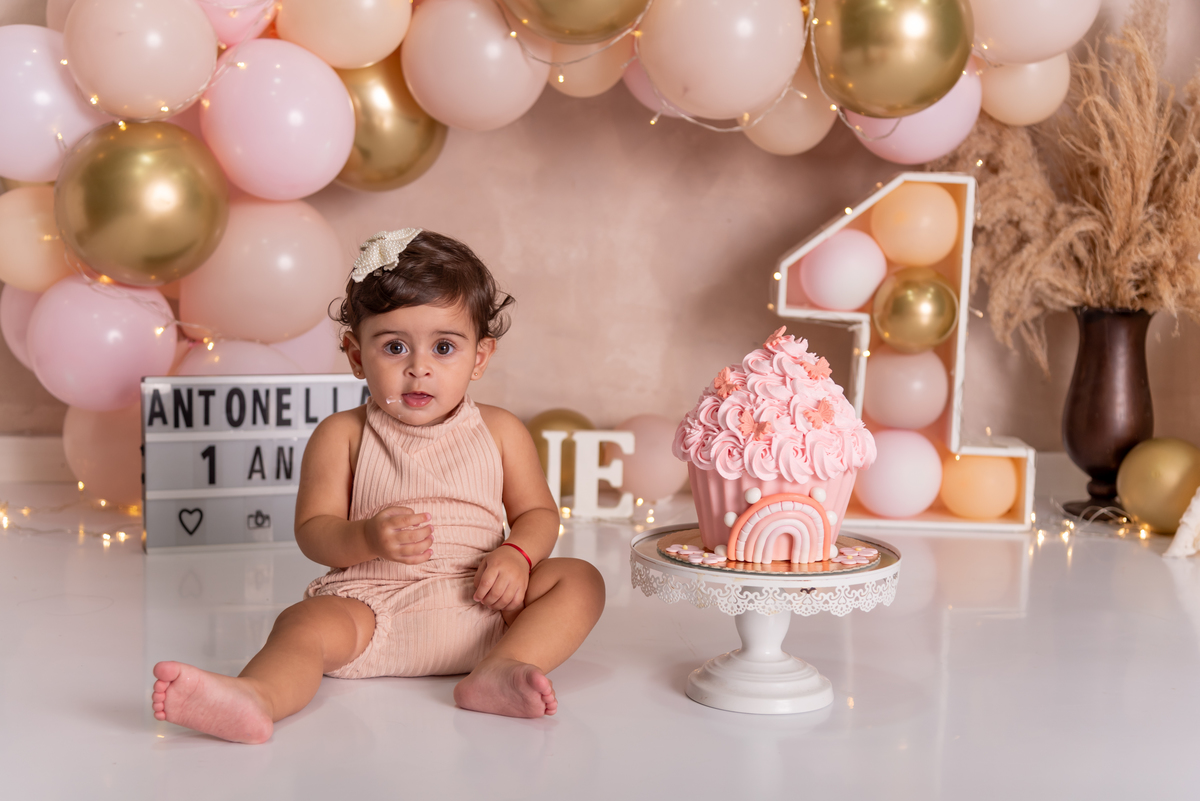 ensaio-smash-the-cake-primeiro-aninho-neutro-boho-candy-ensaio-smash-the-cake-primeiro-aninho-neutro-boho-candy-estudio-thais-castro-santo-andre-estudio-thais-castro-santo-andre