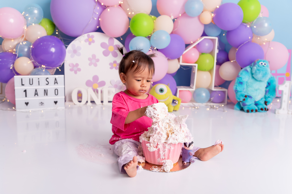 ensaio-bebe-smash-the-cake-disney-monstros-sa-banheira-santo-andre-sao-paulo-estudio-thais-castro