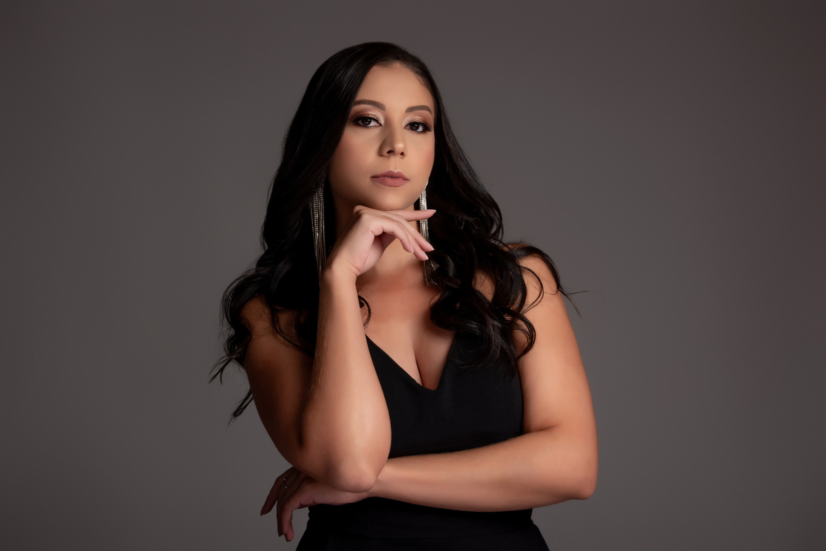 ensaio-feminino-aniversario-corporativo-fashion-estudio-thais-castro-santo-andre-são-paulo