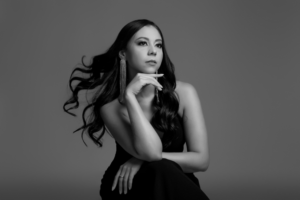 ensaio-feminino-aniversario-corporativo-fashion-estudio-thais-castro-santo-andre-são-paulo