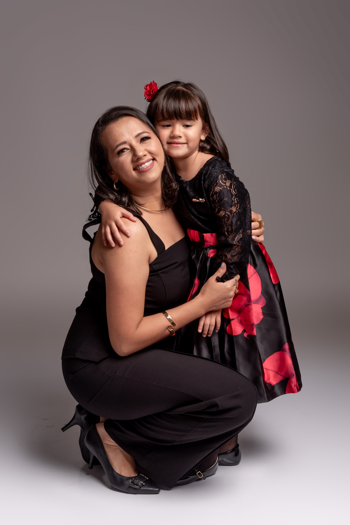 ensaio-familia-mae-e-filha-estudio-thais-castro-santo-andre