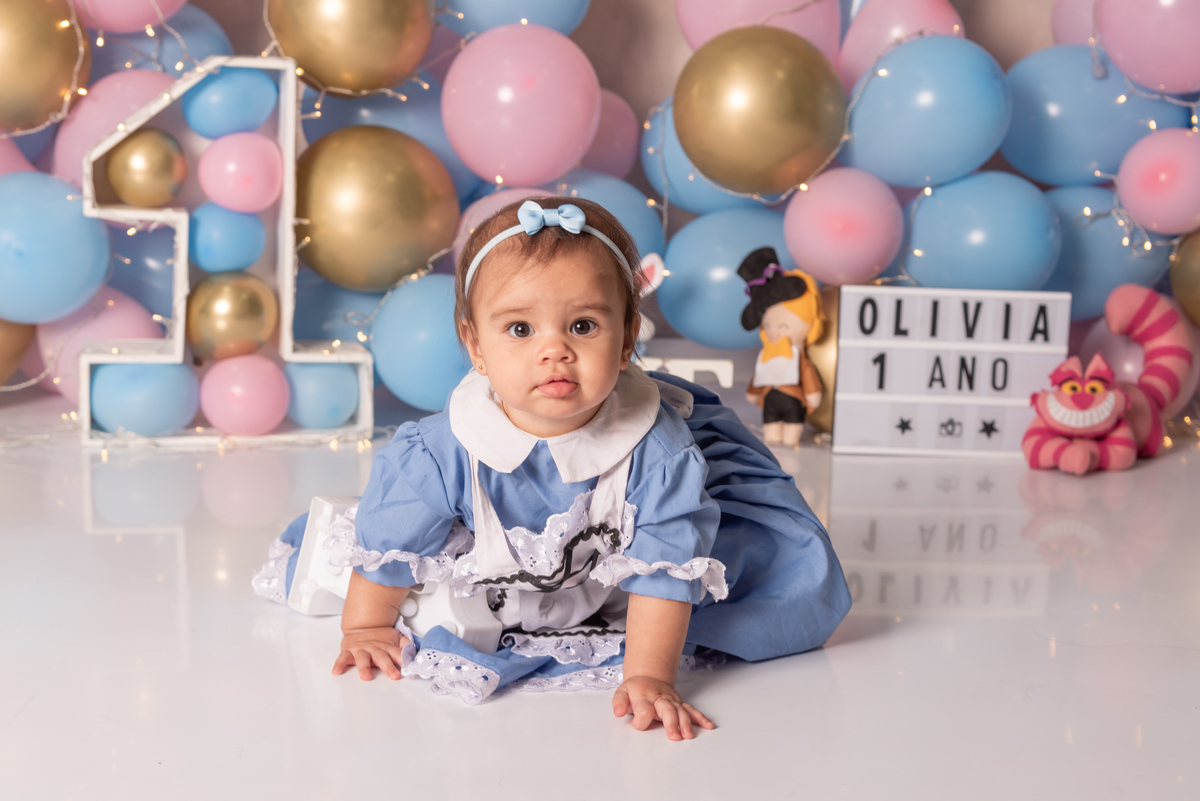 smash-the-cake-alice-pais-maravilhas-estudio-thais-castro-primeiro-aninho-aniversario