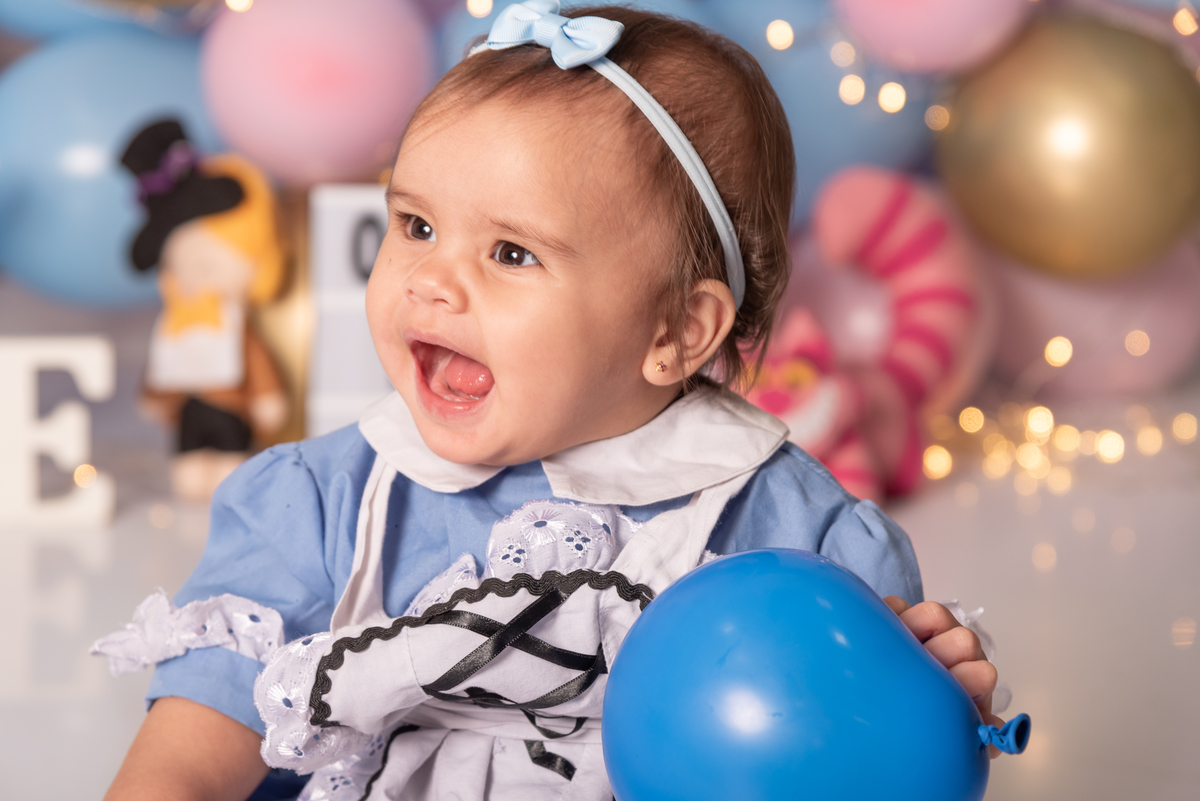 smash-the-cake-alice-pais-maravilhas-estudio-thais-castro-primeiro-aninho-aniversario