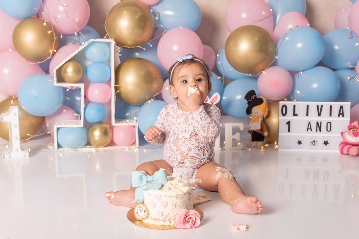 smash-the-cake-alice-pais-maravilhas-estudio-thais-castro-primeiro-aninho-aniversario